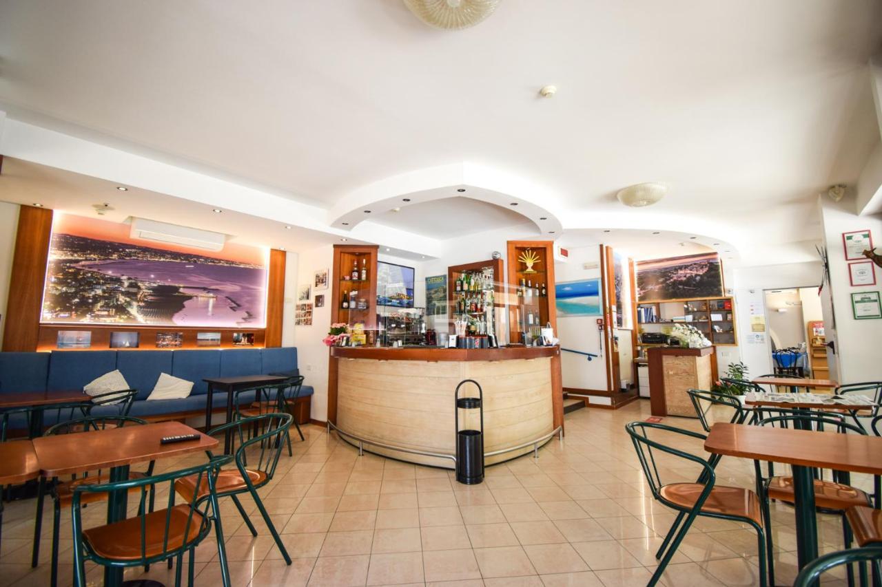 Hotel La Plage Cattolica Exterior foto